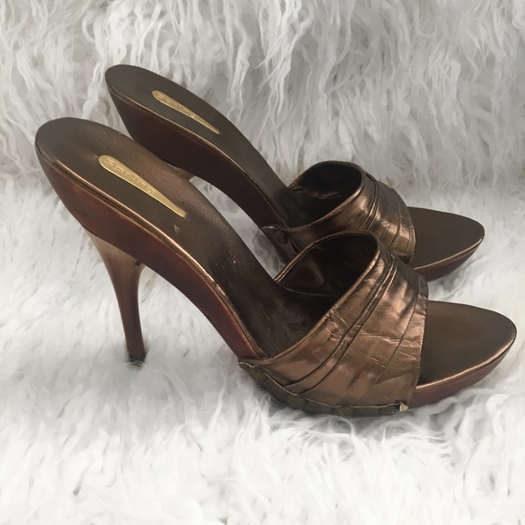 Spring | Bronze heels - Picture 3 of 6
